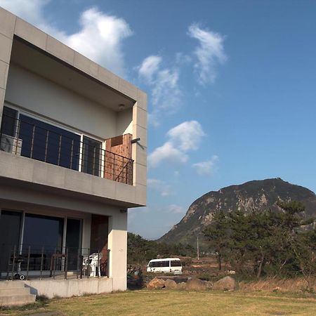 Shall Story Resort Seogwipo Exterior photo